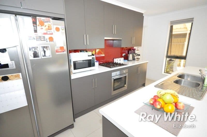 16 Oxford Drive, ANDREWS FARM SA 5114, Andrews Farm - Thumbnail 4