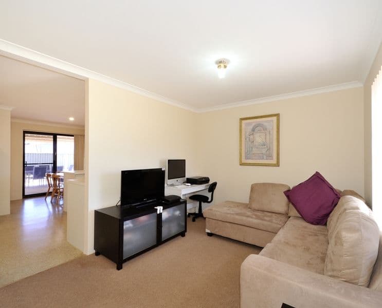 20 Grady Court, Waikiki WA 6169, Waikiki - Thumbnail 2