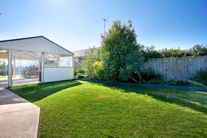 40 Paratone Crescent, ST ALBANS PARK VIC 3219, St Albans Park - Thumbnail 3