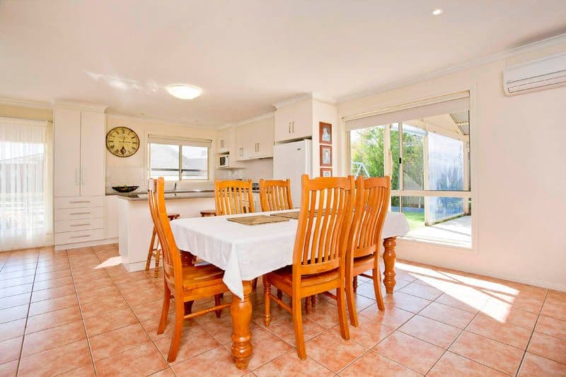40 Paratone Crescent, ST ALBANS PARK VIC 3219, St Albans Park - Thumbnail 7
