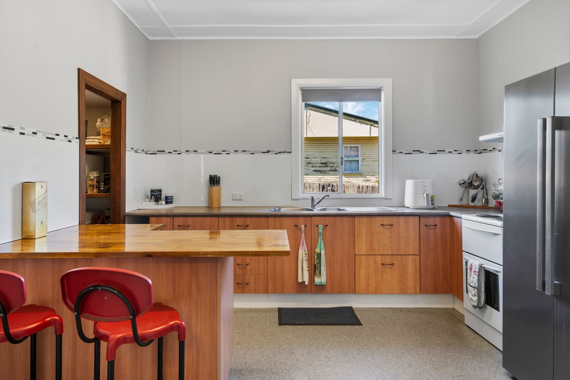24 Bovey Street, Coopers Plains QLD 4108, Coopers Plains - Thumbnail 4