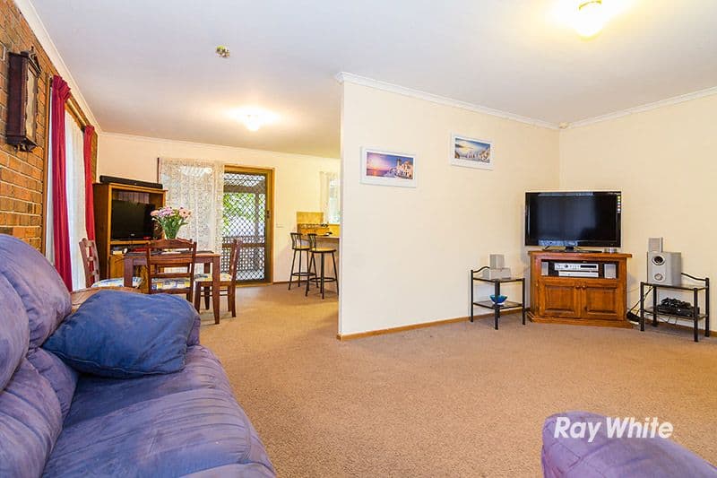 4 South Charles Court, Cranbourne VIC 3977, Cranbourne - Thumbnail 4