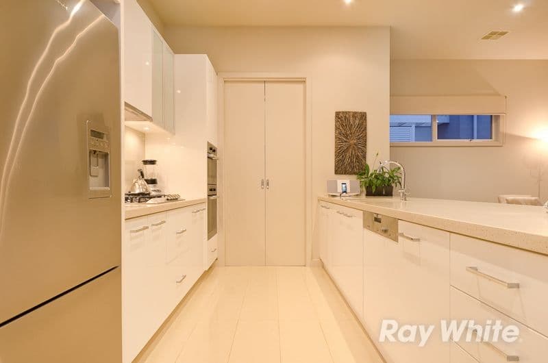 11 Mills Beach Close, Mornington VIC 3931, Mornington - Thumbnail 7