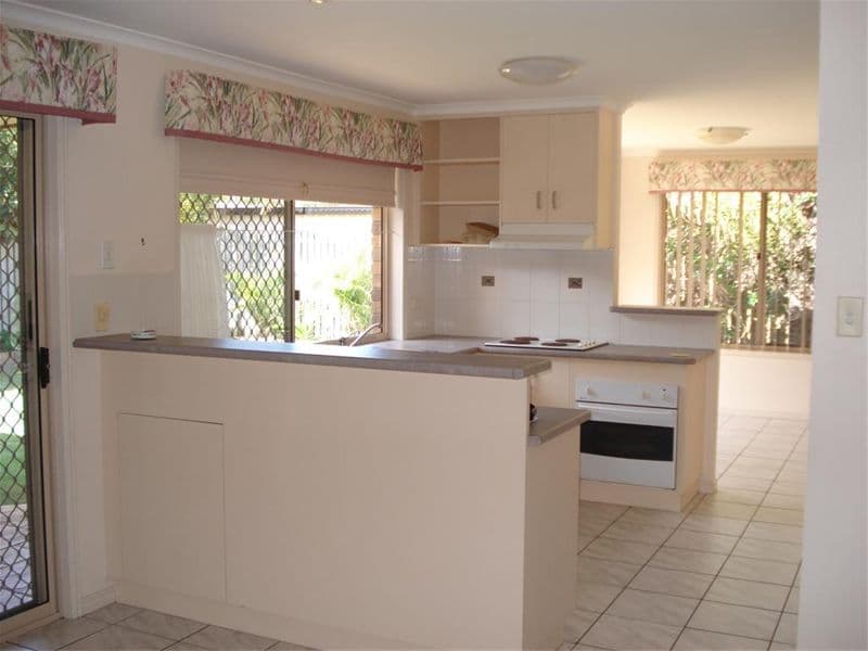 10 Anembo Drive, TORQUAY QLD 4655, Torquay - Thumbnail 4
