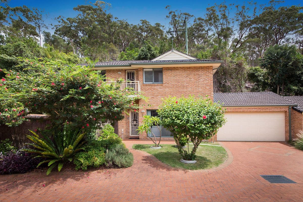 84 Griffin Parade, Illawong - Image 1