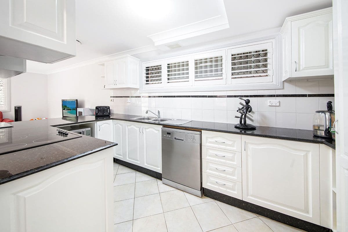 84 Griffin Parade, Illawong - Thumbnail 5