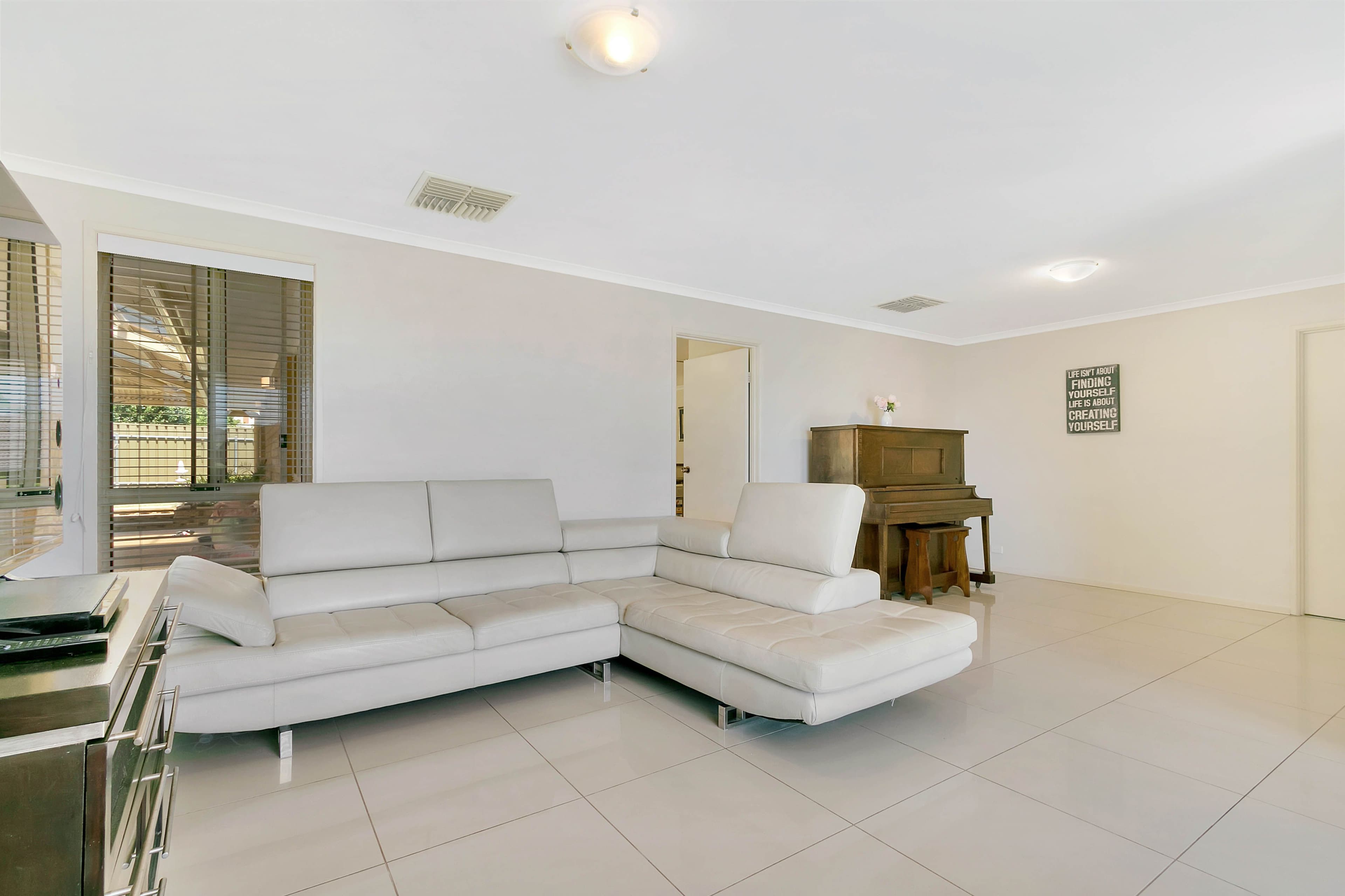 42 Lachlan Drive, Craigmore SA 5114, Craigmore - Thumbnail 5