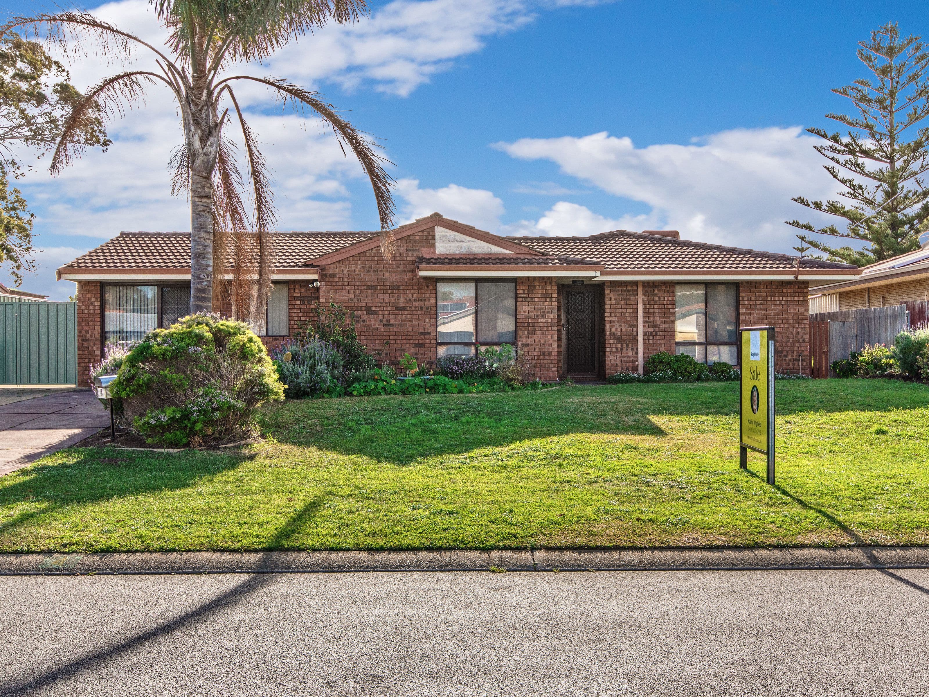 4 Windale Place, Cooloongup WA 6168, Cooloongup - Image 1
