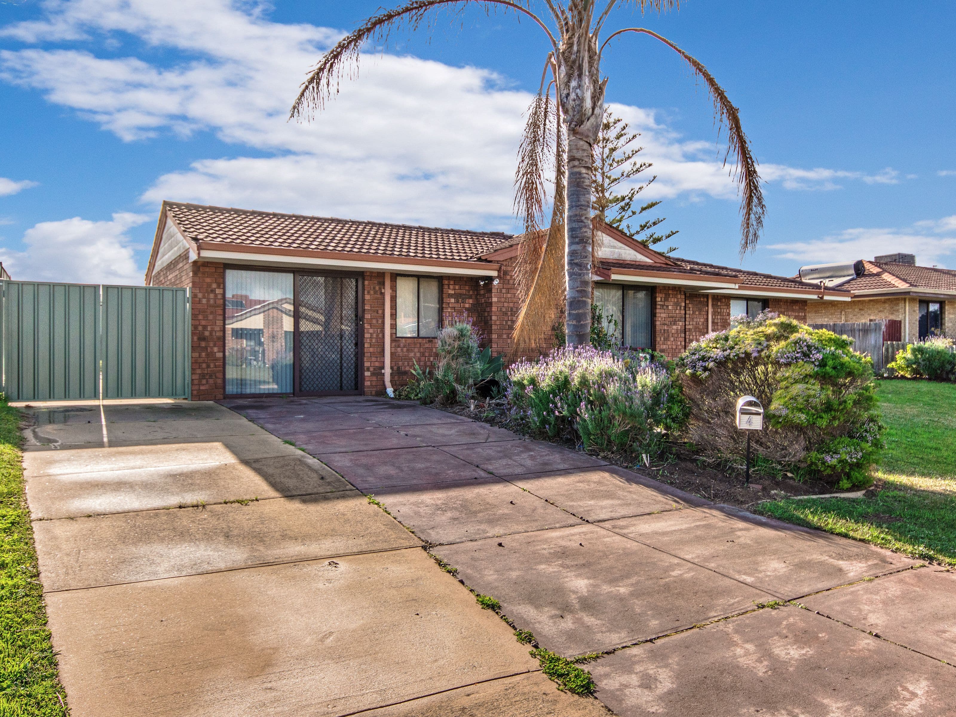 4 Windale Place, Cooloongup WA 6168, Cooloongup - Thumbnail 2