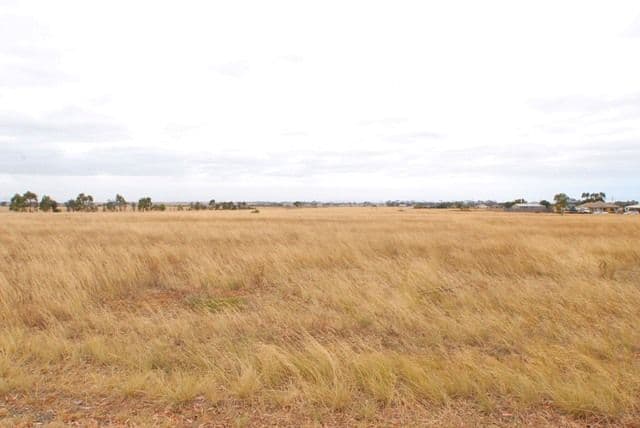20 Eaton Court, MOUNT COTTRELL VIC 3024, Mount Cottrell - Thumbnail 2