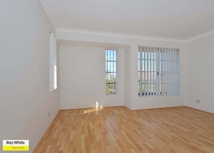 4 Rennex Ramble, Ellenbrook WA 6069, Ellenbrook - Thumbnail 5