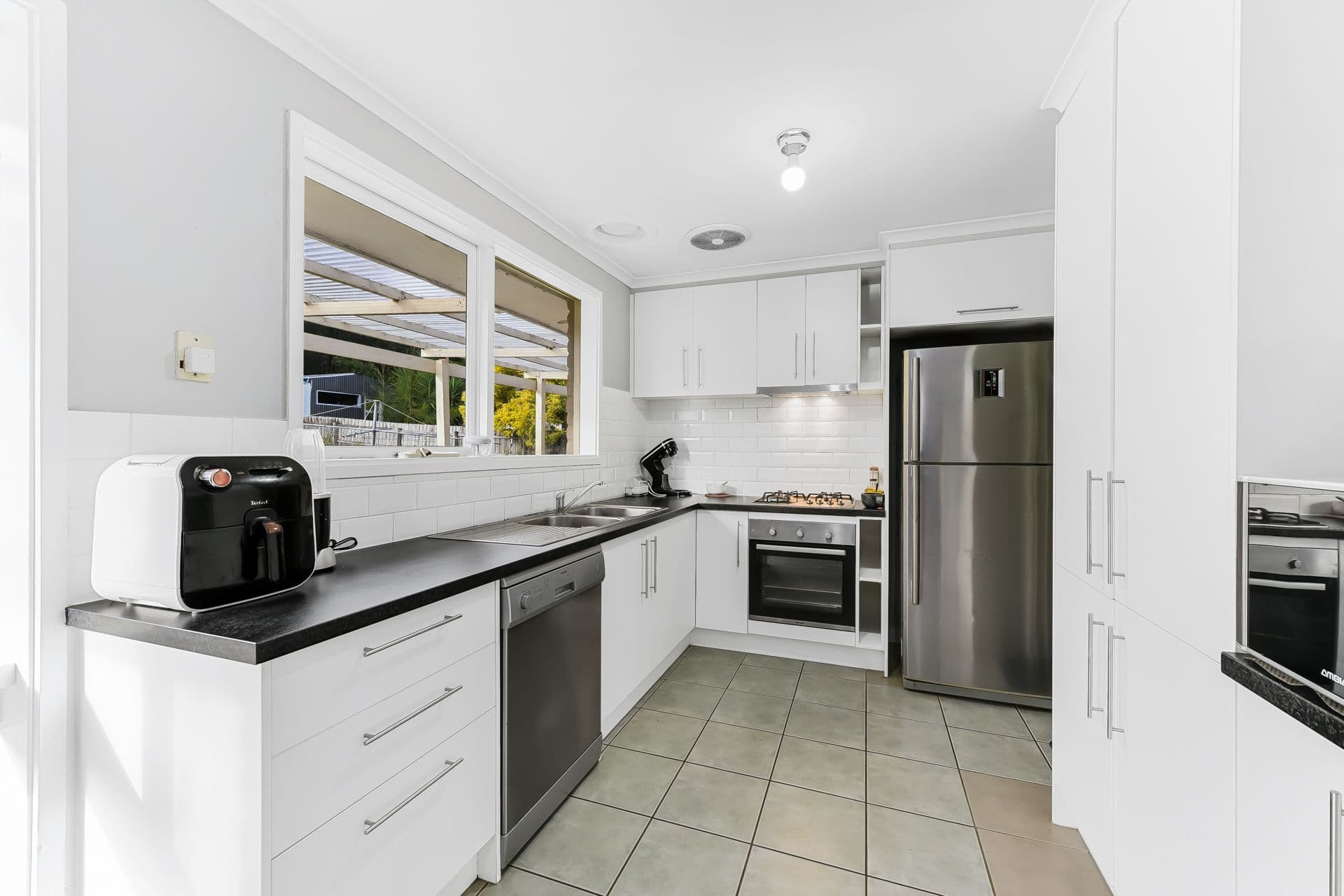 39 Cheviot Avenue, Berwick VIC 3806, Berwick - Thumbnail 5