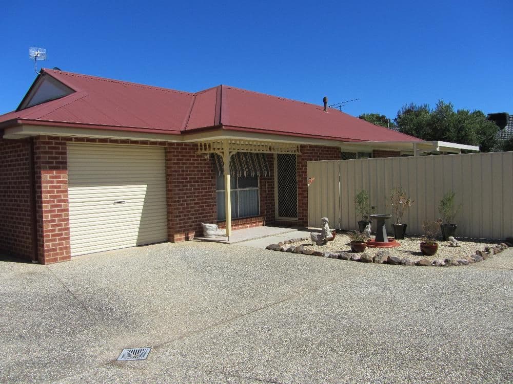 521 Lyne Street, LAVINGTON NSW 2641, Lavington - Image 1