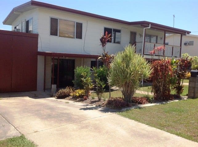27 Campbell Street, CLINTON QLD 4680, Clinton - Image 1