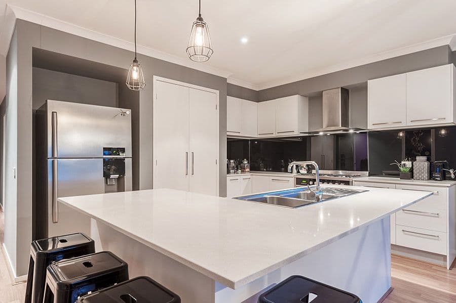 8 Clayton Road, Craigieburn VIC 3064, Craigieburn - Thumbnail 3