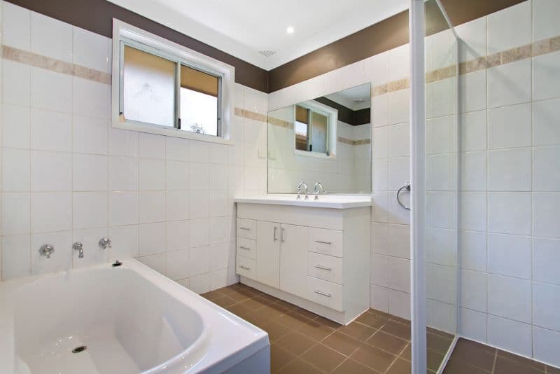 84 Kerry Crescent, BERKELEY VALE NSW 2261, Berkeley Vale - Thumbnail 5