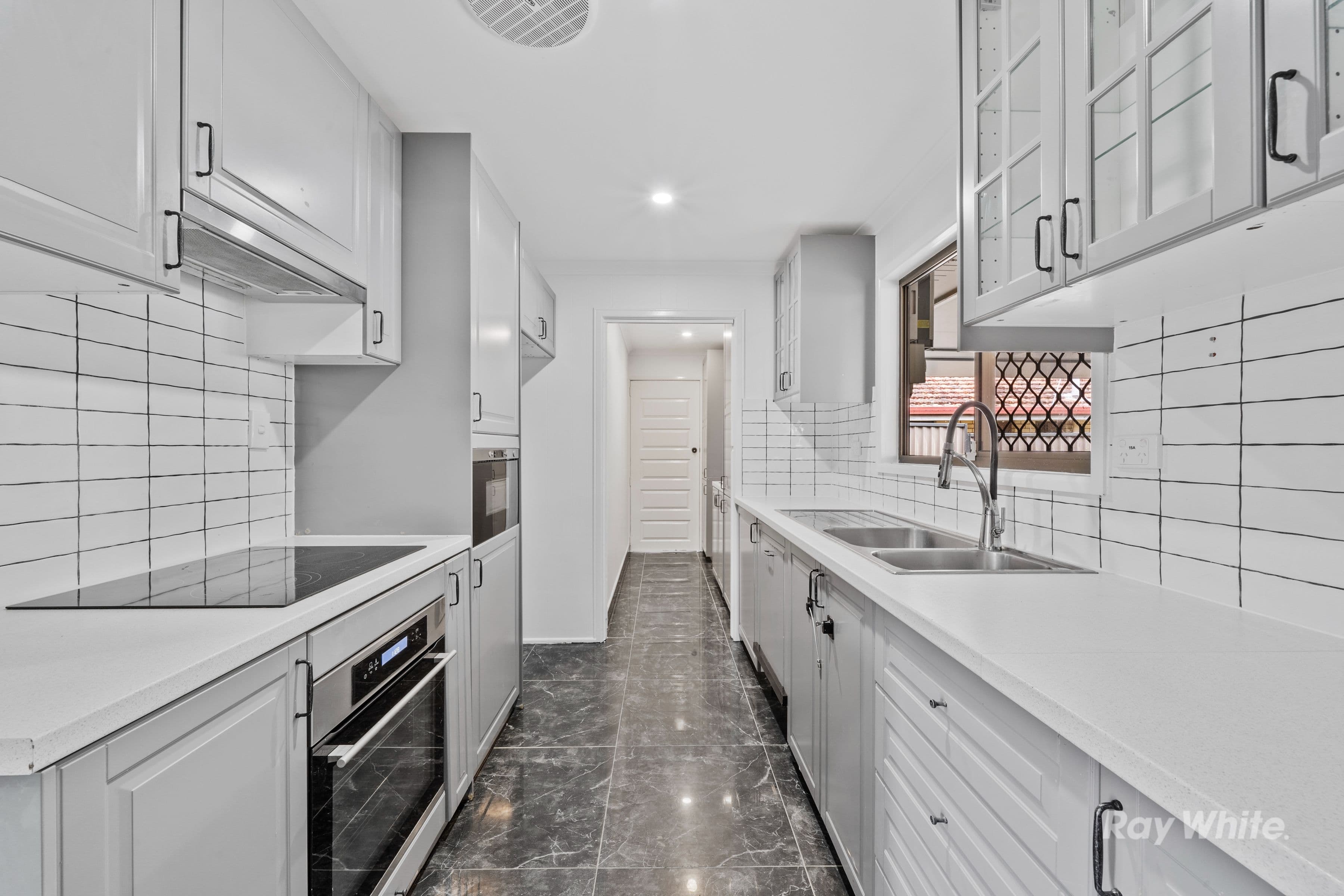 141 Juers Street, Kingston QLD 4114, Kingston - Thumbnail 5
