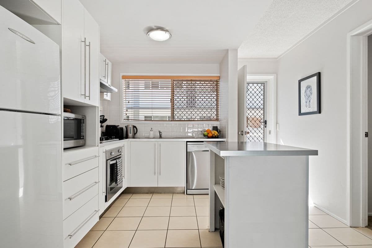 23 Montrose Road, Taringa QLD 4068, Taringa - Thumbnail 4