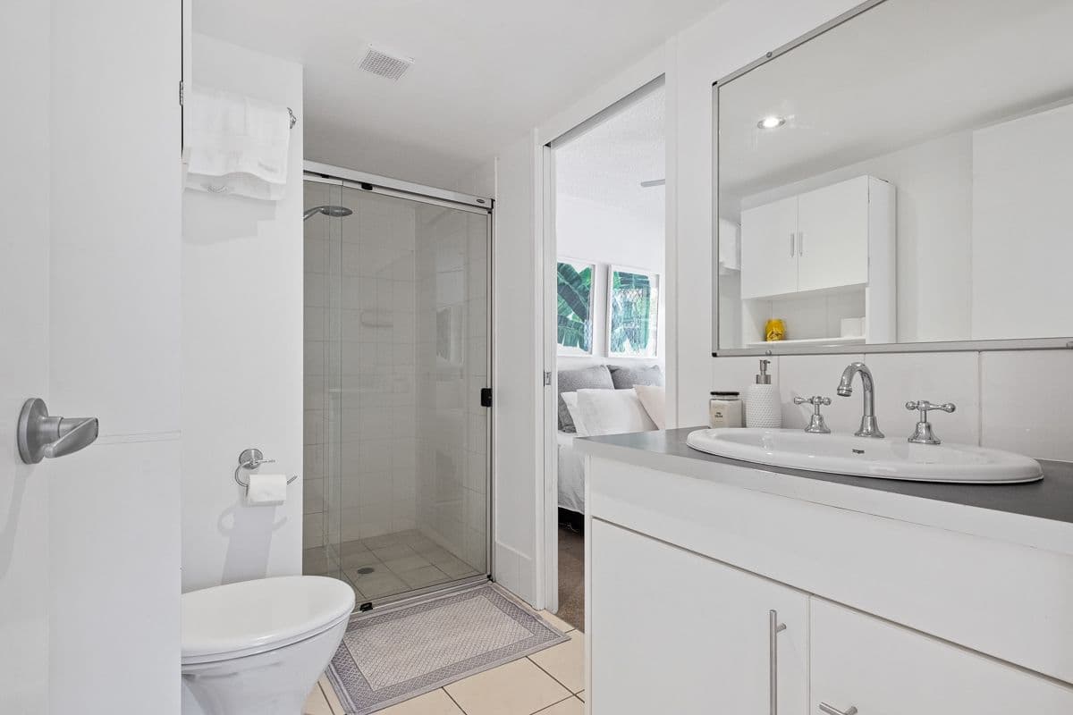 23 Montrose Road, Taringa QLD 4068, Taringa - Thumbnail 6