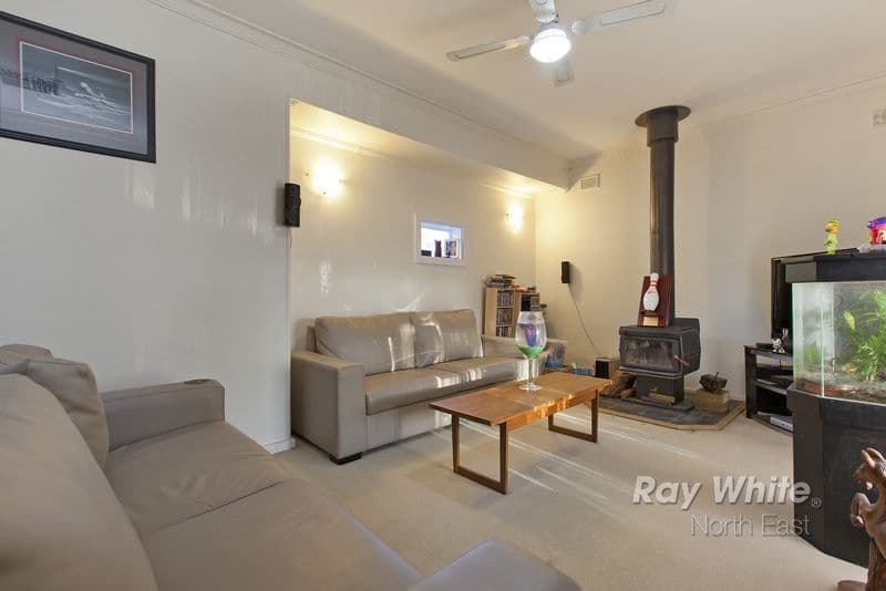 22 Bloomfield Crescent, Elizabeth Downs SA 5113, Elizabeth Downs - Thumbnail 2