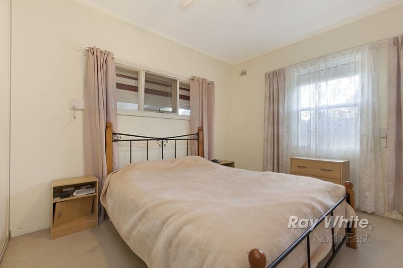22 Bloomfield Crescent, Elizabeth Downs SA 5113, Elizabeth Downs - Thumbnail 5