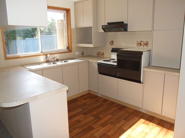 10 Wyoming Avenue, BURRILL LAKE NSW 2539, Burrill Lake - Thumbnail 3