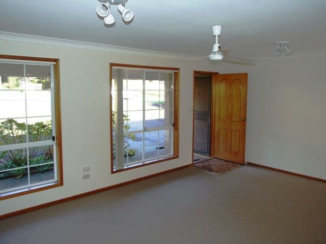 10 Wyoming Avenue, BURRILL LAKE NSW 2539, Burrill Lake - Thumbnail 5