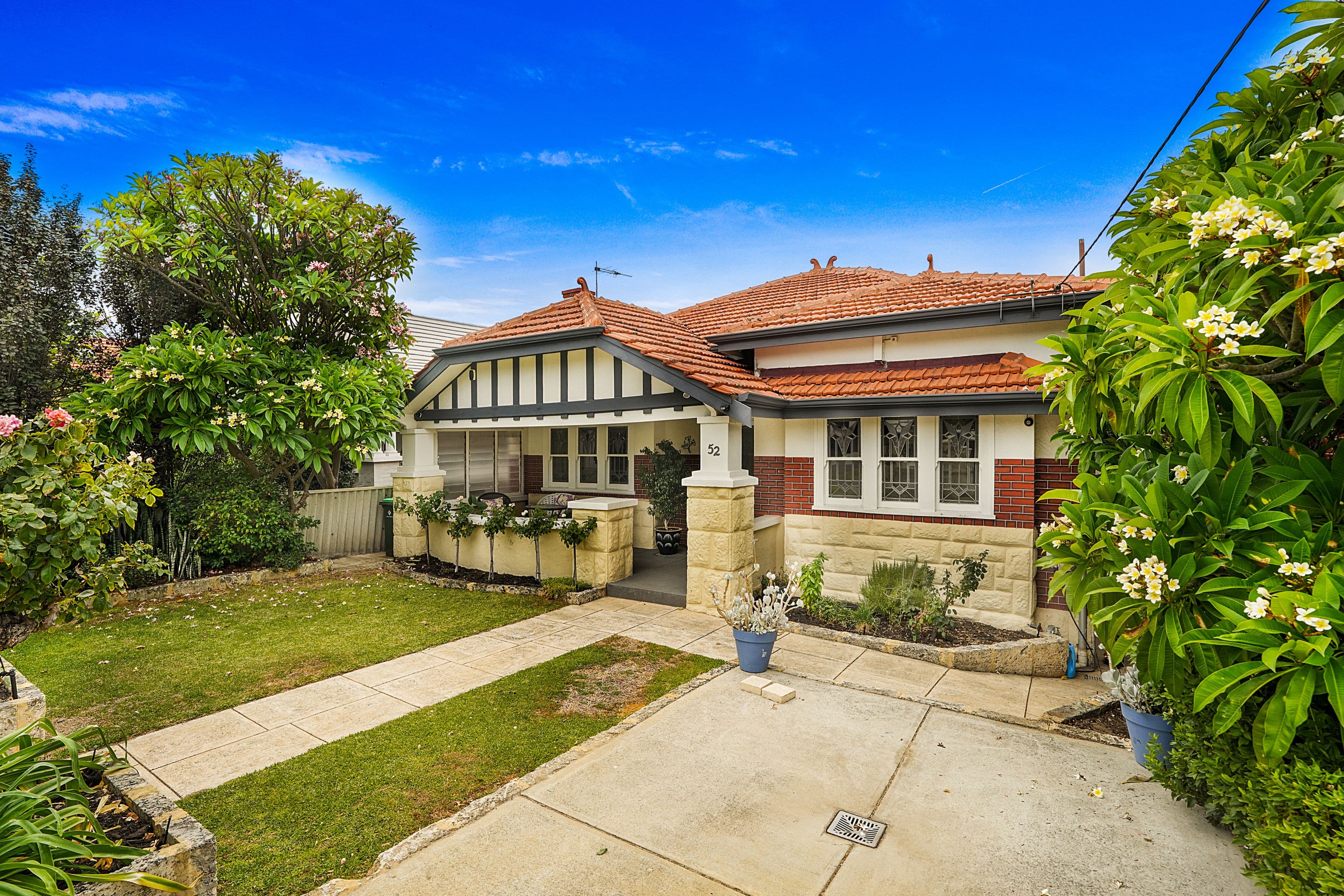 52 Fairfield Street, Mount Hawthorn WA 6016, Mount Hawthorn - Thumbnail 3