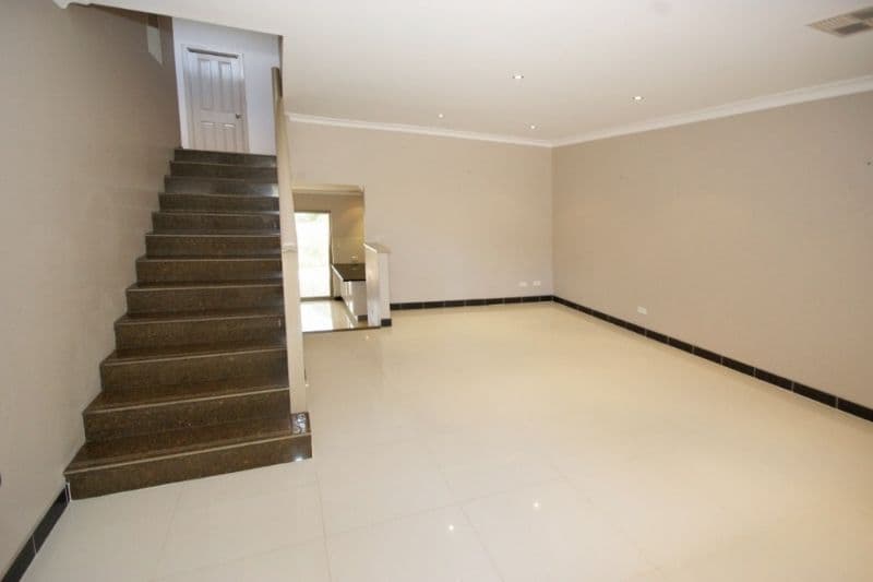 17 Maitland Road, BALGA WA 6061, Balga - Thumbnail 5