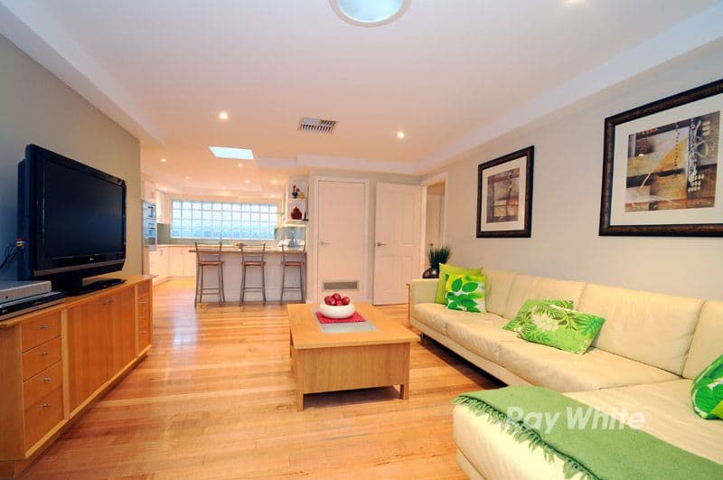 3 Roycroft Avenue, WANTIRNA SOUTH VIC 3152, Wantirna South - Thumbnail 8