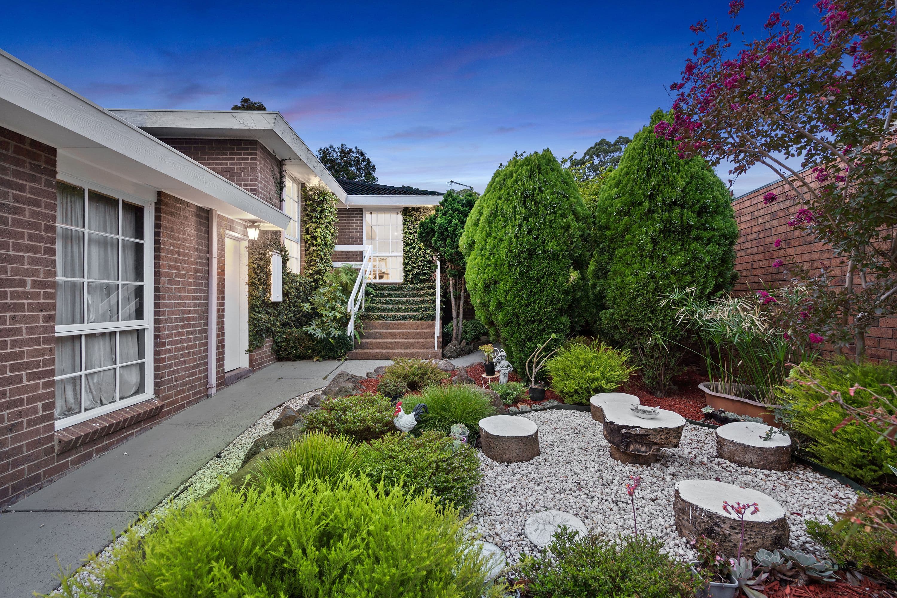 16 Maringa Close, Wantirna South VIC 3152, Wantirna South - Thumbnail 2