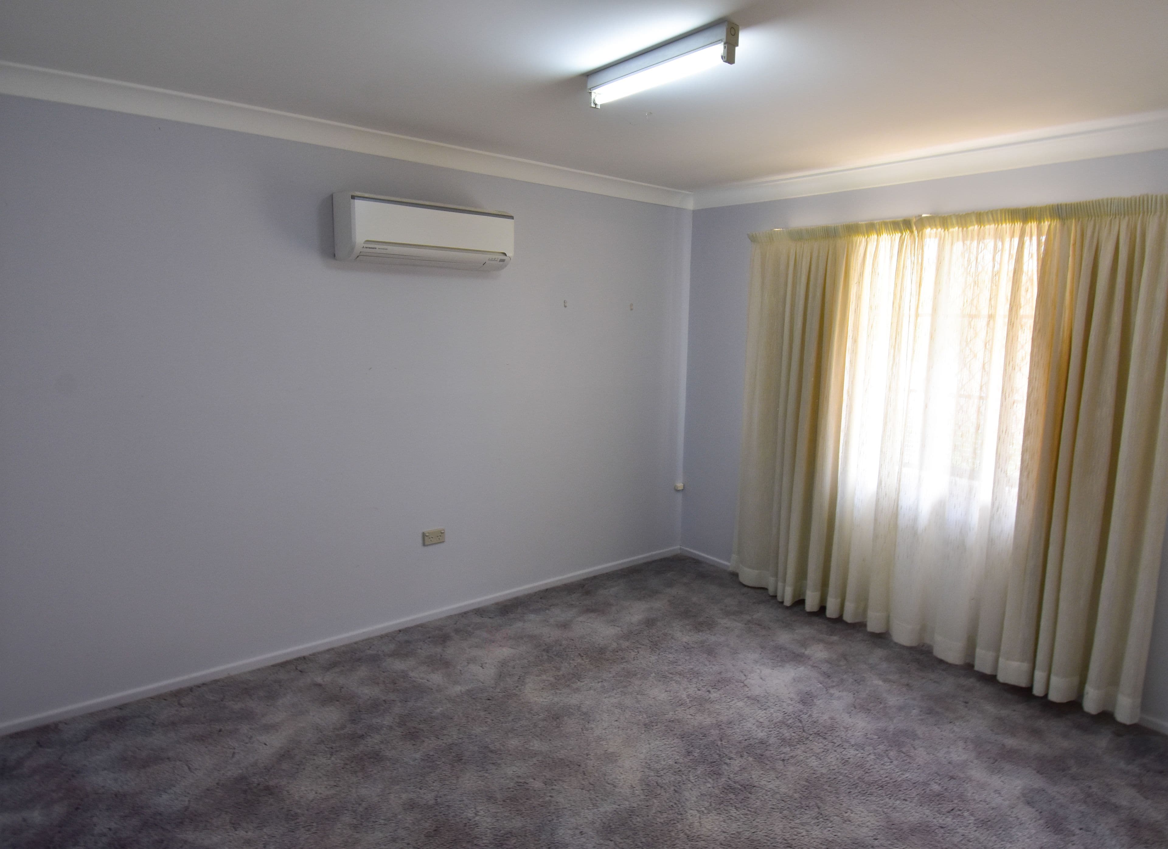 61 Gull Street, Longreach QLD 4730, Longreach - Thumbnail 4