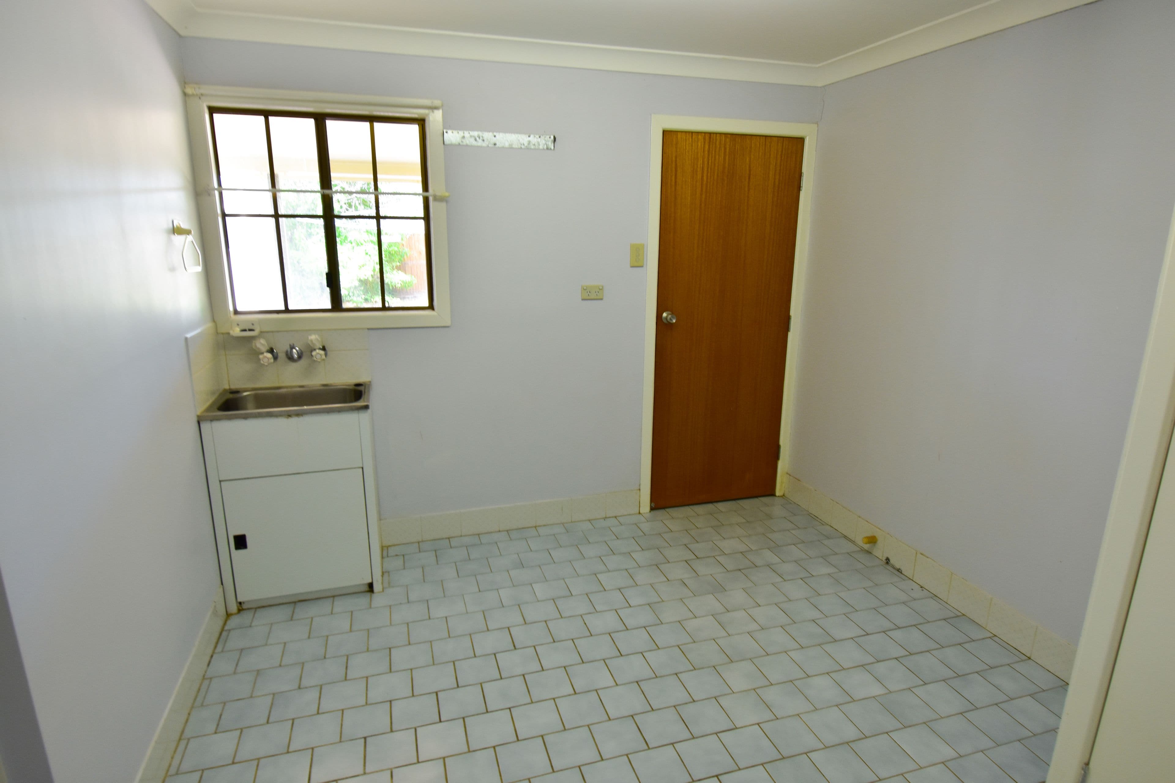 61 Gull Street, Longreach QLD 4730, Longreach - Thumbnail 6