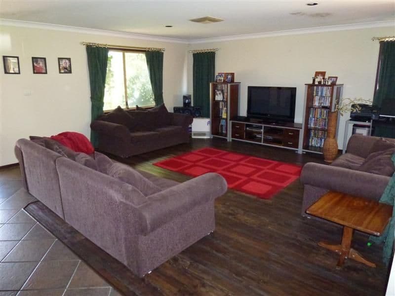 29 Bell Avenue, DUBBO NSW 2830, Dubbo - Thumbnail 3
