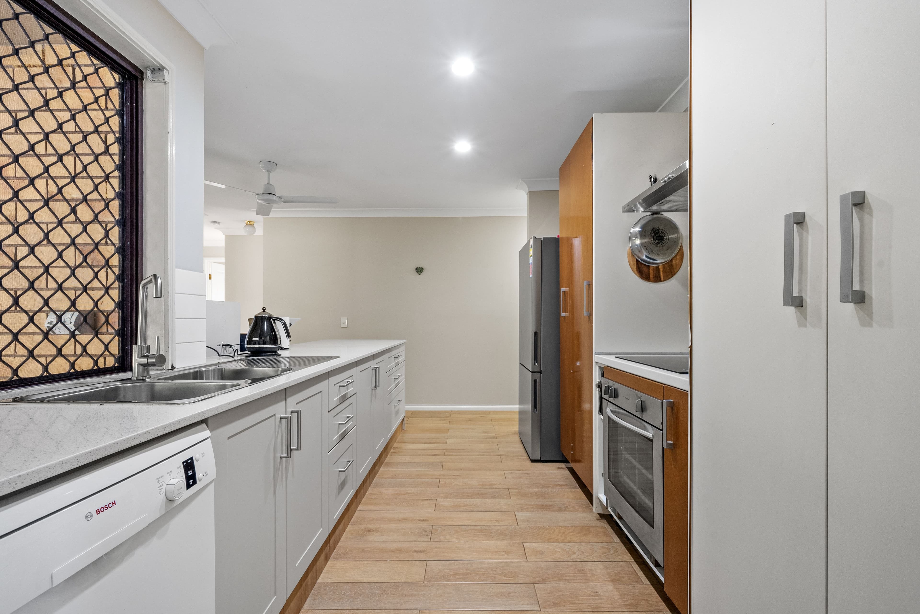 230 Discovery Drive, Helensvale QLD 4212, Helensvale - Thumbnail 2