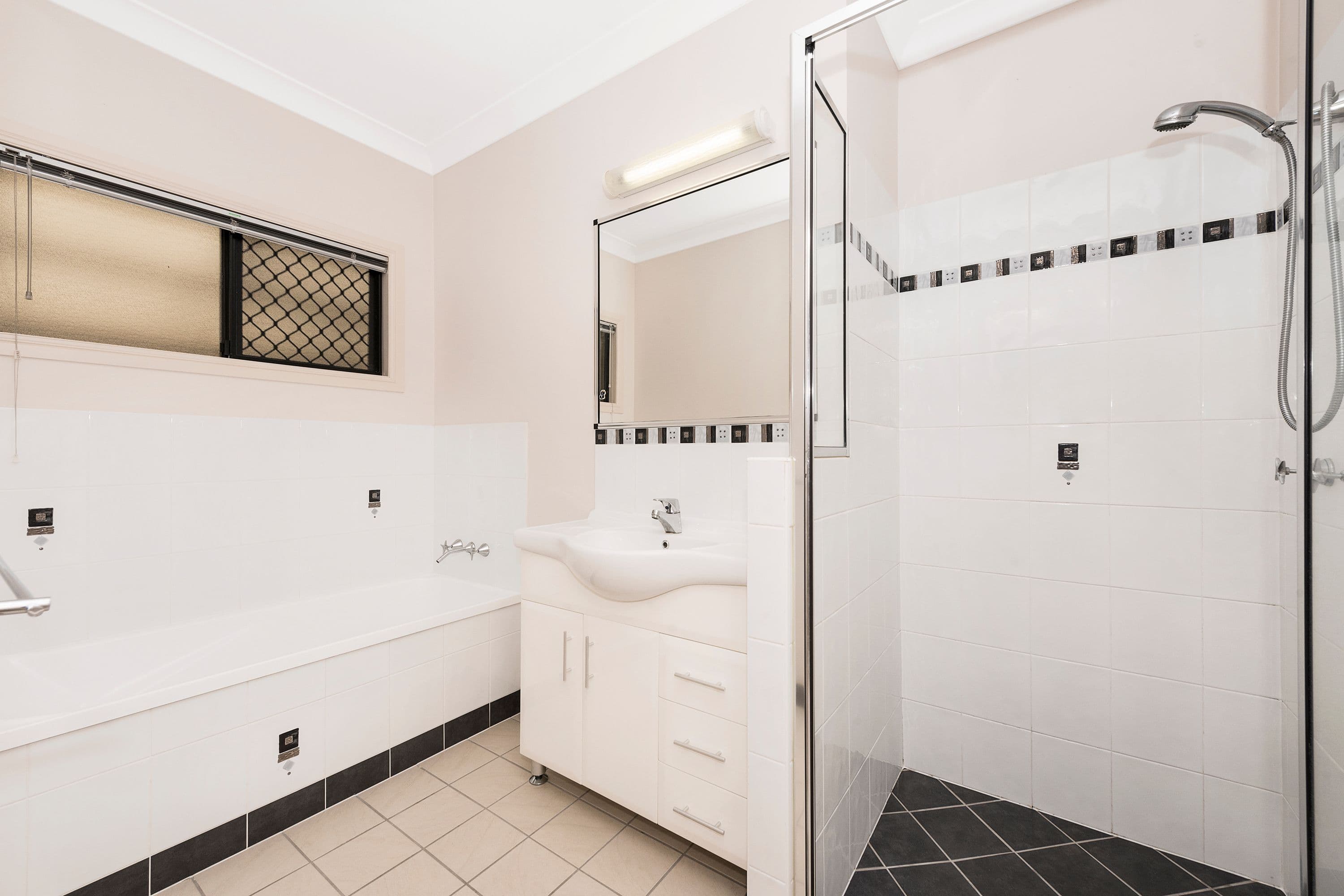16 Montebello Circle, Kirwan QLD 4817, Kirwan - Thumbnail 6