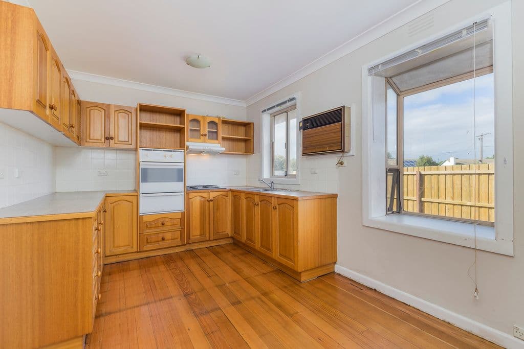 11 Harpur Road, Corio VIC 3214, Corio - Thumbnail 2