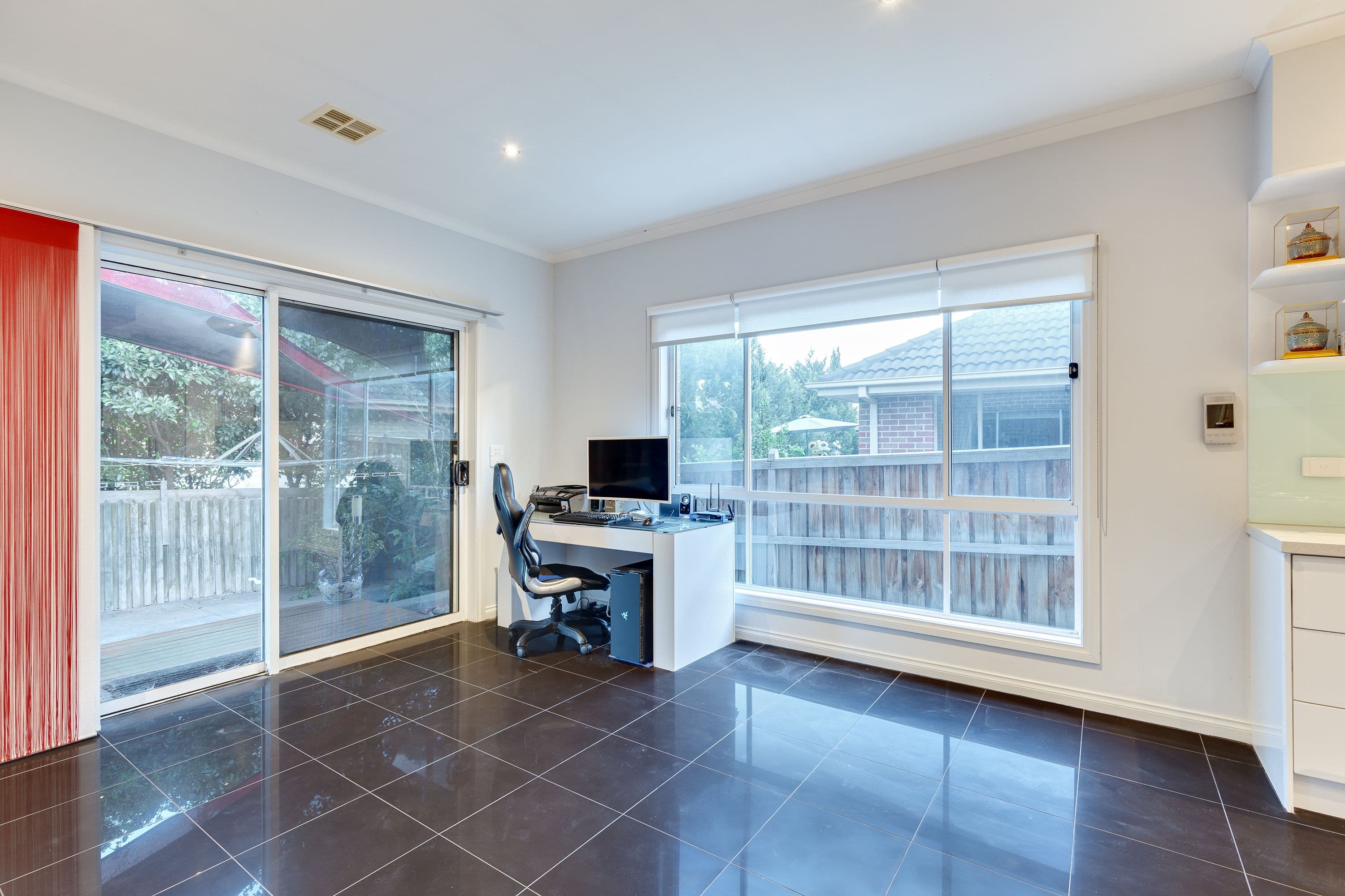 13 Lelean Close, Bundoora VIC 3083, Bundoora - Thumbnail 7