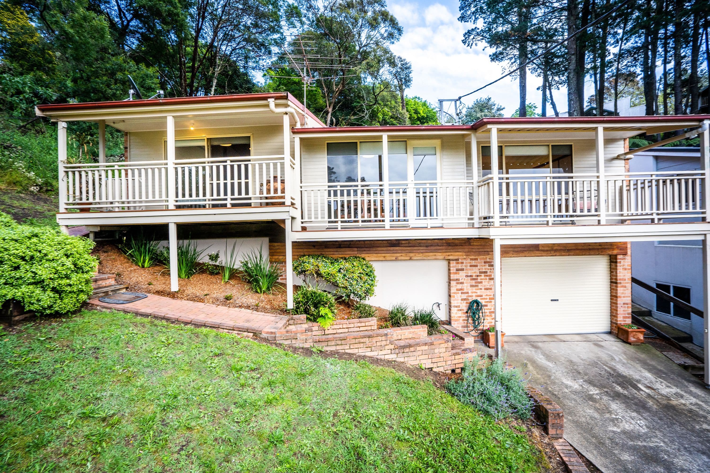 10 Pinedale Place, Kurrajong Heights NSW 2758, Kurrajong Heights - Image 1