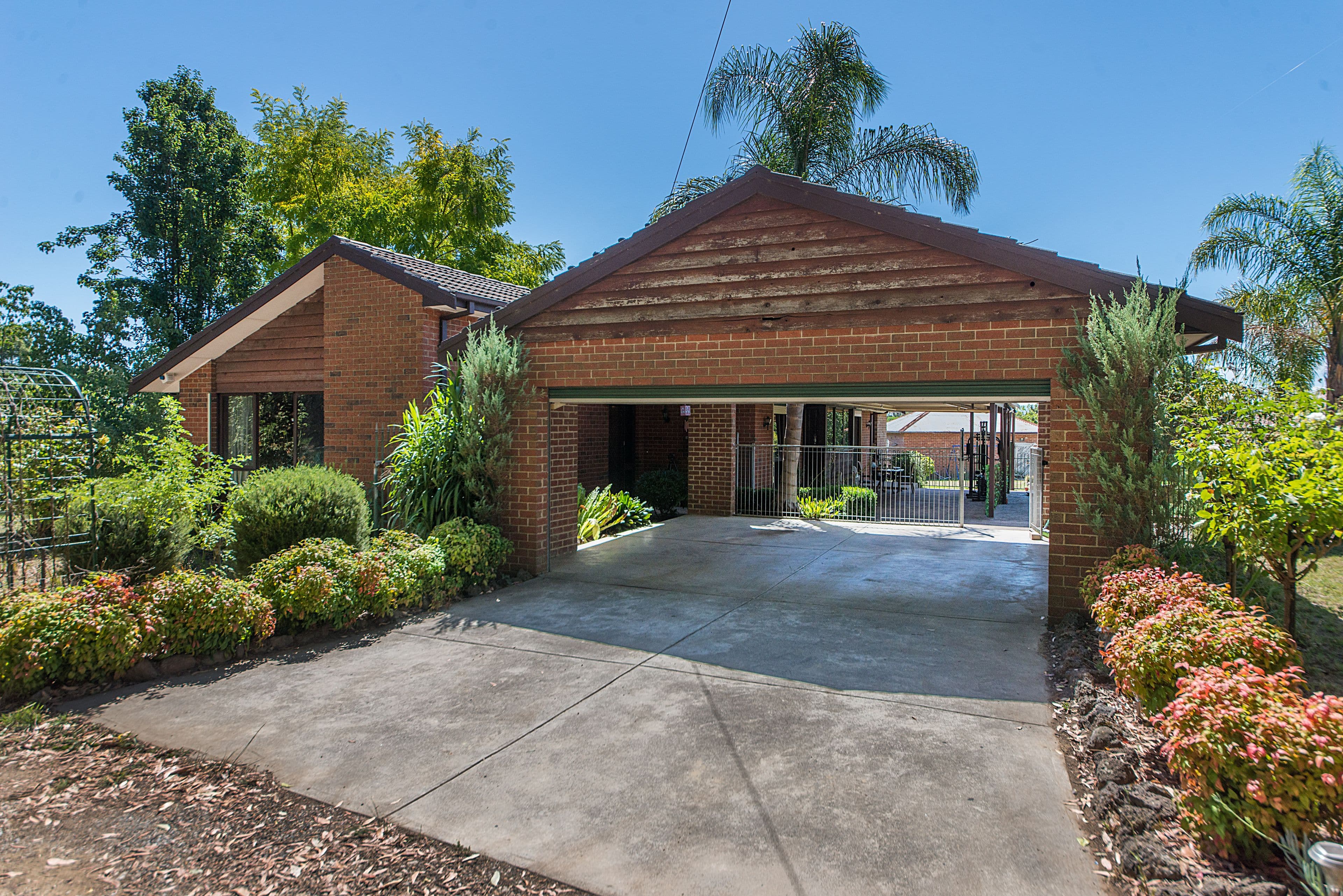 93 Monbulk Road, Mount Evelyn VIC 3796, Mount Evelyn - Thumbnail 2