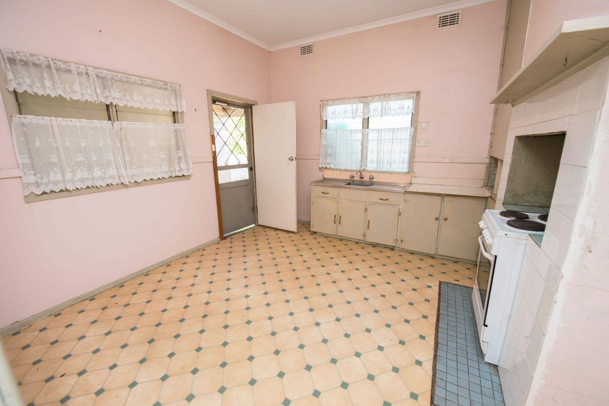26 Burton Street, Swan Hill VIC 3585, Swan Hill - Thumbnail 7