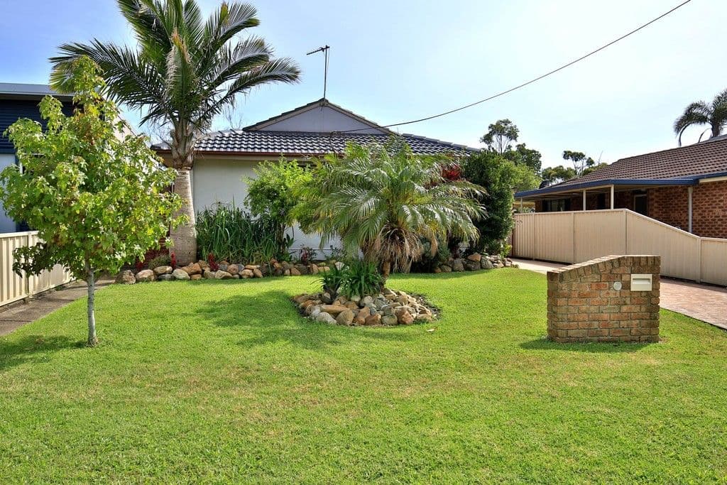 8 Riga Avenue, Greenacre NSW 2190, Greenacre - Thumbnail 2