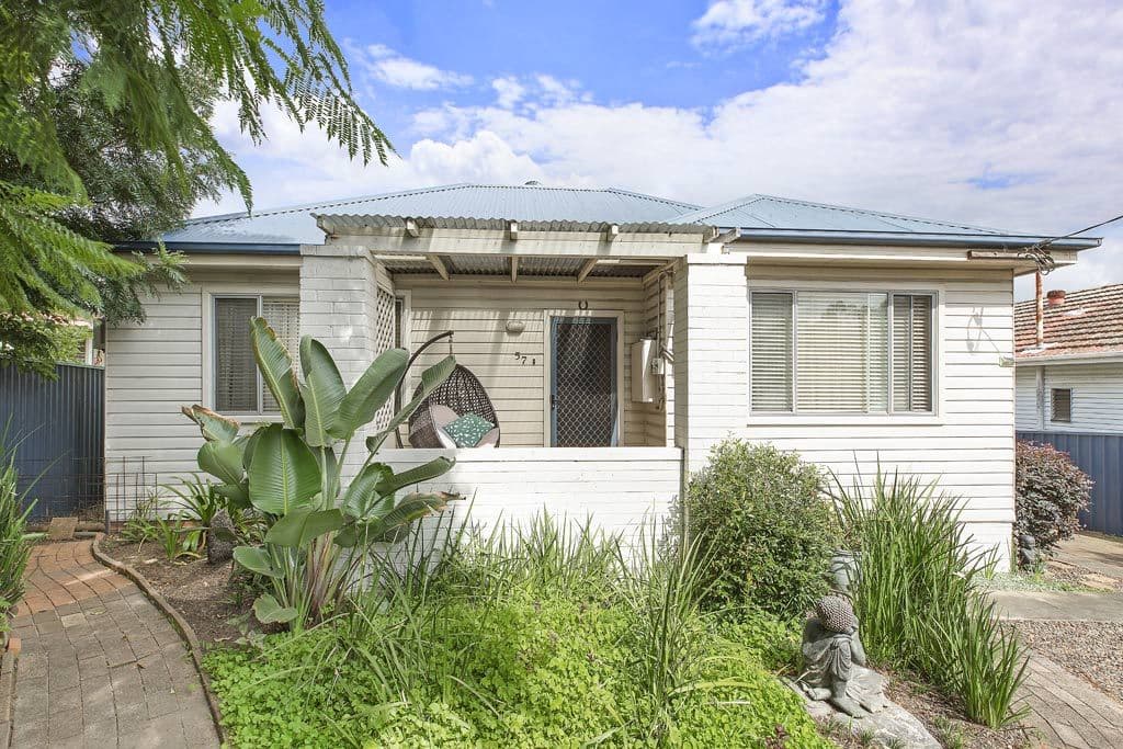 57 Cary Street, Toronto NSW 2283, Toronto - Thumbnail 2