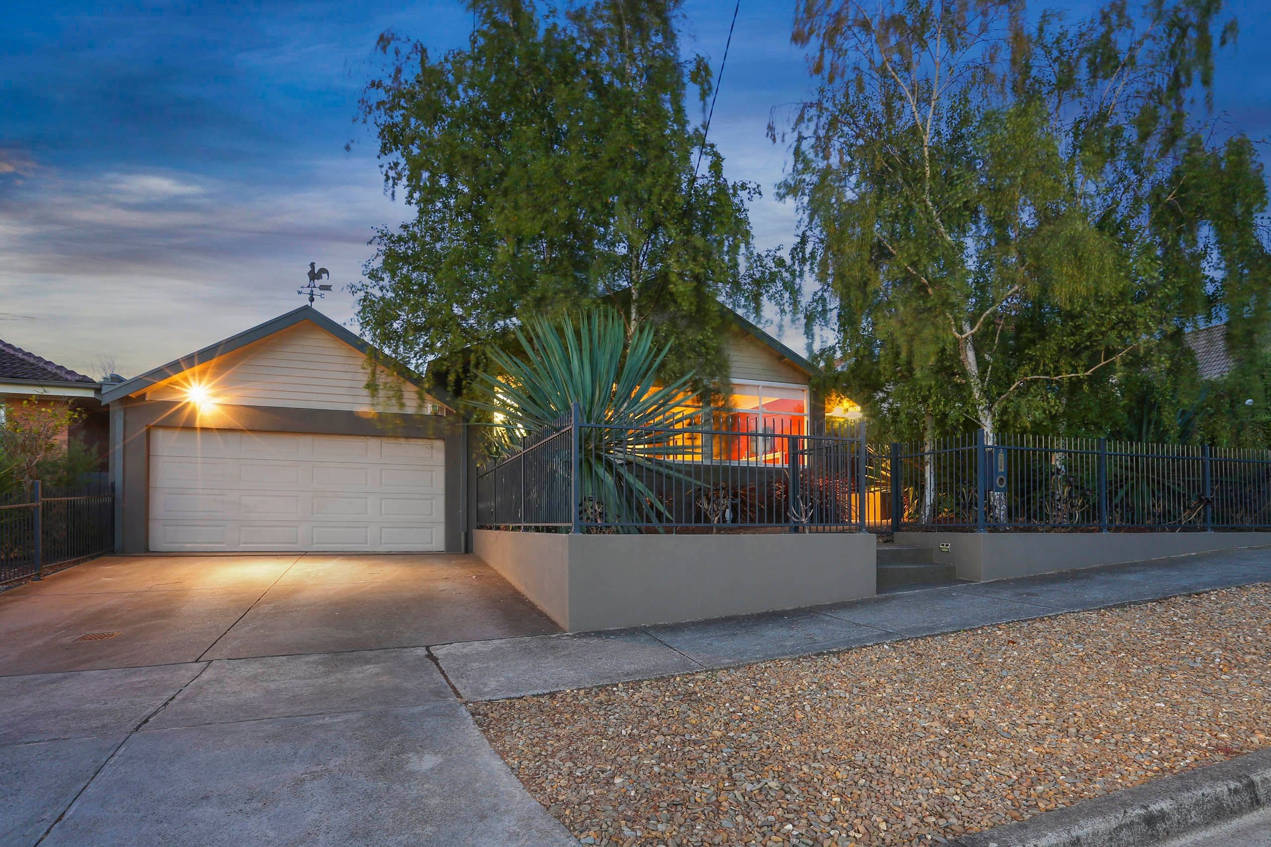 2 Evwick Crescent, Highton VIC 3216, Highton - Image 1