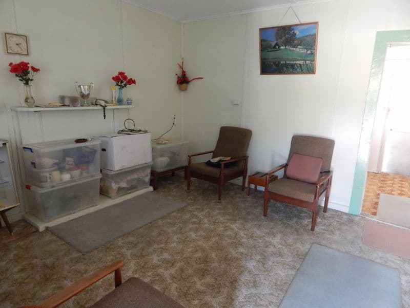 28 Main Street, Darbys Falls - Thumbnail 3