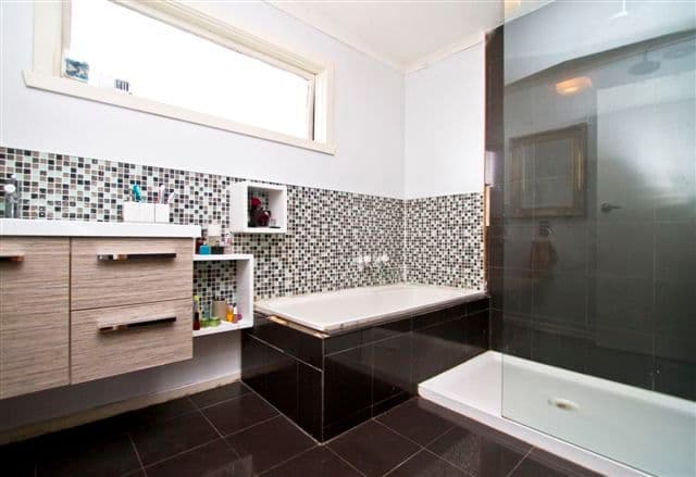 16 Edgar Street, HEIDELBERG VIC 3084, Heidelberg - Thumbnail 4
