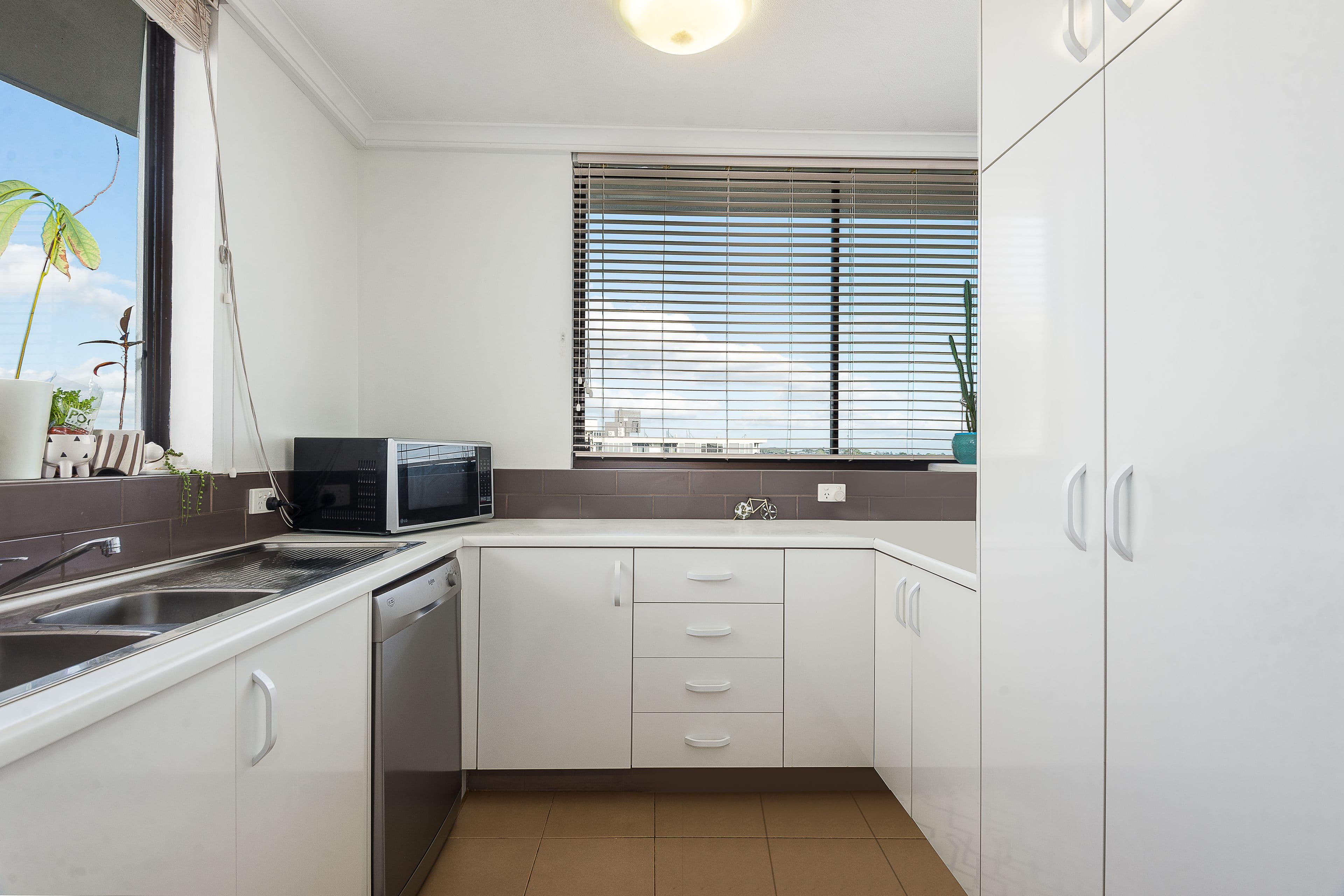 150 Oxlade Drive, New Farm QLD 4005, New Farm - Thumbnail 6