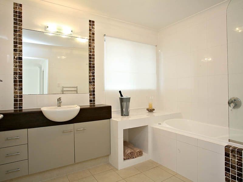 8 Shepherd Street, WYNNUM QLD 4178, Wynnum - Thumbnail 2
