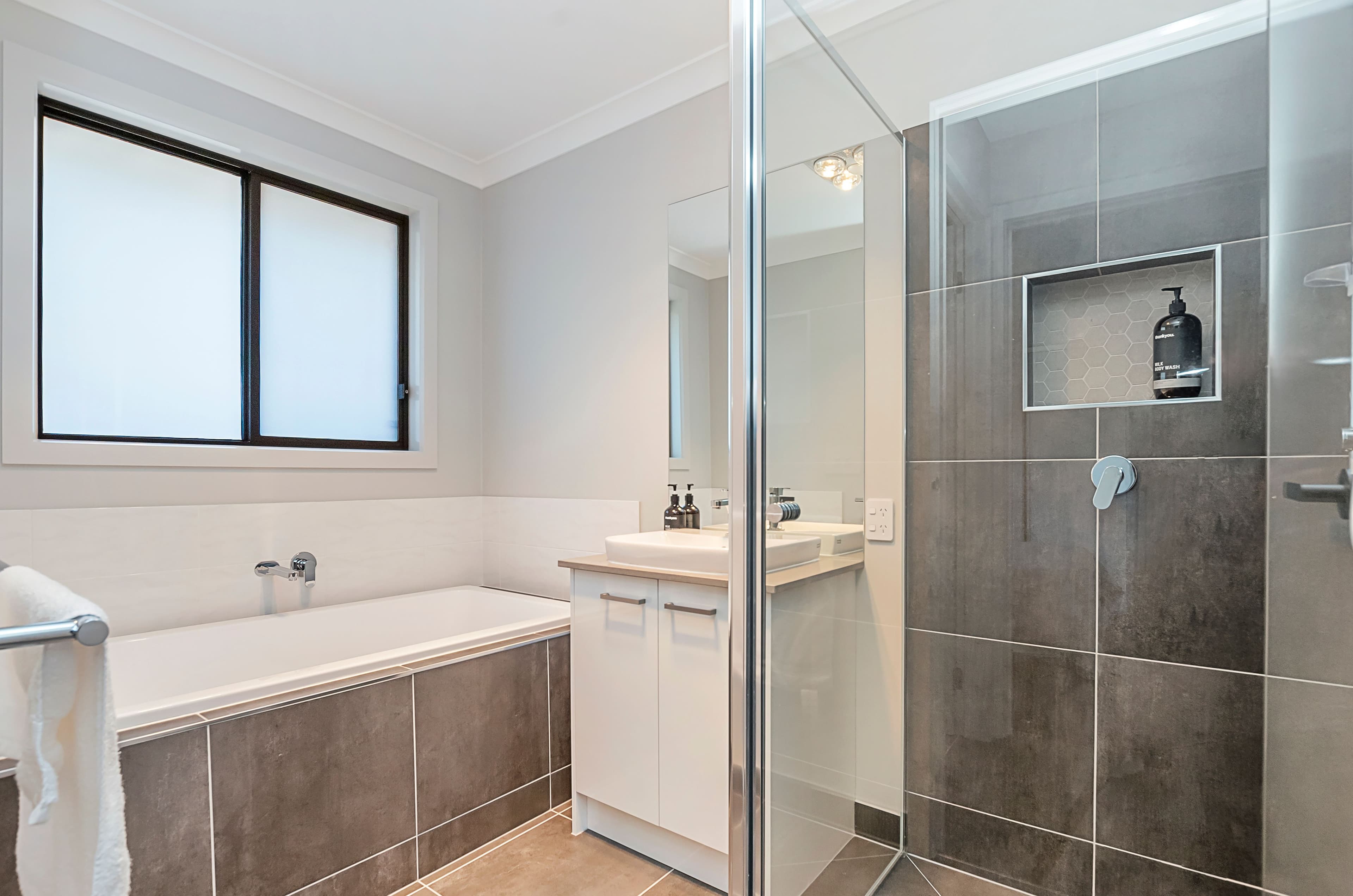 81 Gateway Road, Warrnambool VIC 3280, Warrnambool - Thumbnail 5
