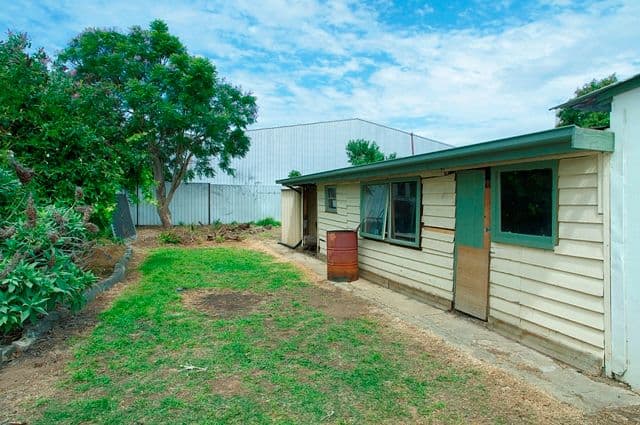 24 Roseneath Street, NORTH GEELONG VIC 3215, North Geelong - Thumbnail 8